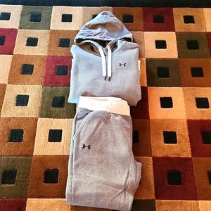 Women's Under Armour Loose fit Sweatsuit. Grey and white. Size XL. Very Good con